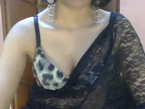 Snapshot of Cute_Pihu01 chatting on May 16, 2026, 8:07 pm Cute Pihu01 online show from May 16, 2026, 8:07 pm