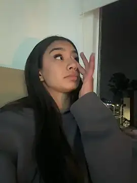 Anniie  Evans online show from September 19, 2025, 9:22 am