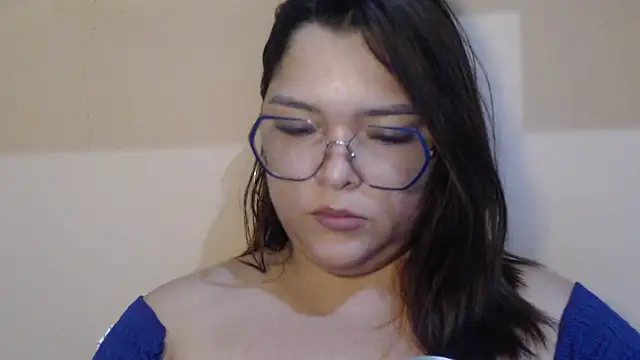 Snapshot of GoddessChaar chatting on December 21, 2025, 11:56 pm GoddessChaar online show from December 21, 2025, 11:56 pm