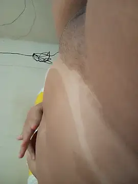 Snapshot of Milynhaofc chatting on October 9, 2025, 3:43 pm Milynhaofc online show from October 9, 2025, 3:43 pm