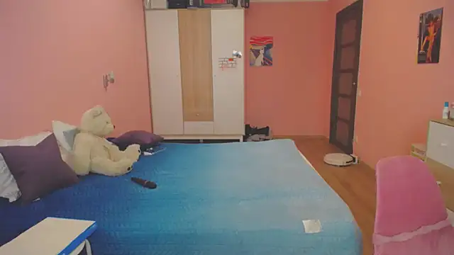 Snapshot of AnnsLove_is chatting on March 13, 2025, 4:45 pm AnnsLove is online show from March 13, 2025, 4:45 pm