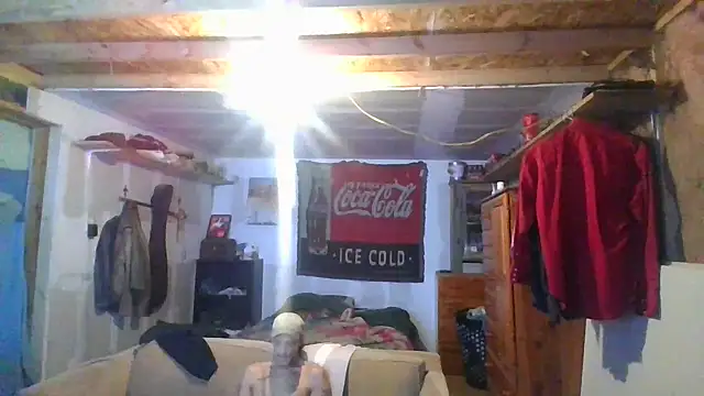 jay short7863 online show from February 22, 2025, 5:23 am