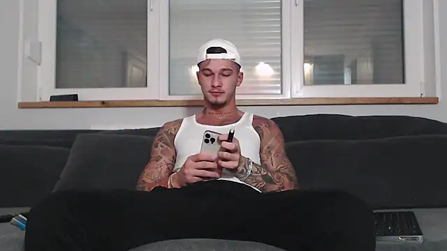 Zzedd online show from February 20, 2025, 10:26 pm