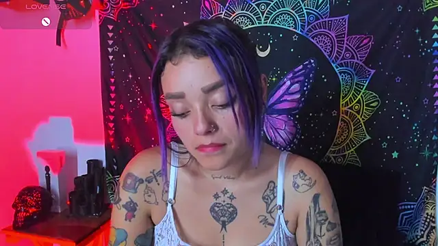 ChloeAllennn online show from March 23, 2025, 6:37 am