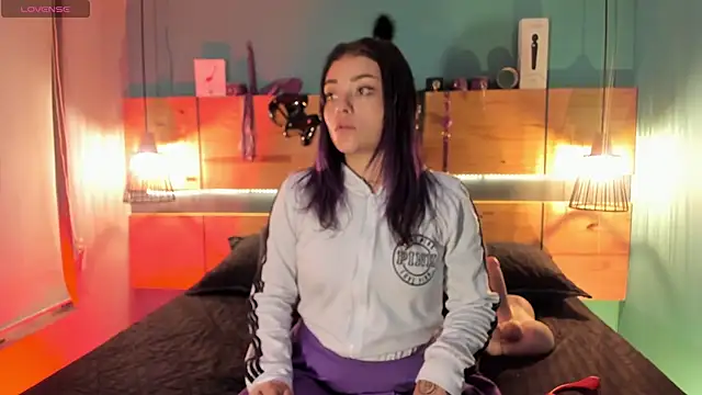 ChloeAllennn online show from November 10, 2025, 12:20 am