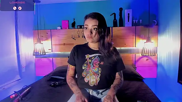 ChloeAllennn online show from March 15, 2026, 4:24 pm