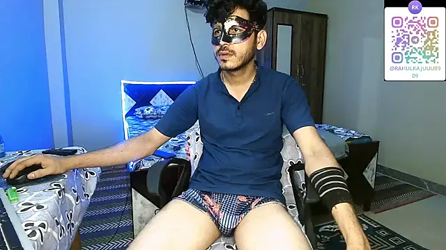 rahulkajuuu0909 online show from April 14, 2026, 4:35 pm