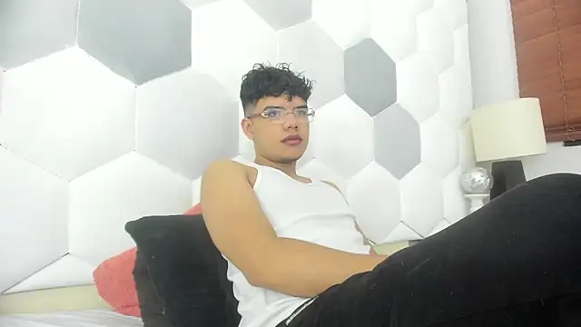 Axel Forte online show from January 17, 2026, 1:27 pm