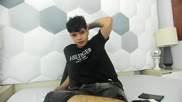 Axel Forte online show from February 4, 2026, 1:06 pm