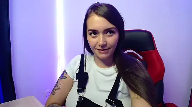 Snapshot of Luna_kitty chatting on February 25, 2025, 11:00 pm Luna kitty online show from February 25, 2025, 11:00 pm