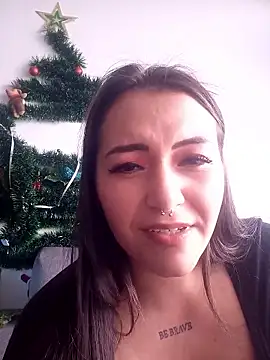 Luna kitty online show from January 8, 2026, 5:26 pm