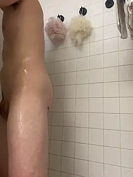 Polaroid White online show from October 1, 2025, 8:15 pm