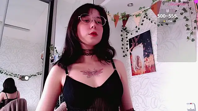  miraclecattt  online show from March 29, 2026, 6:13 am