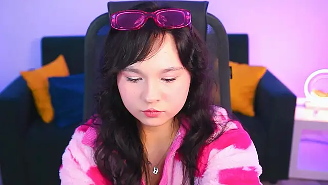 Snapshot of HanaWise chatting on February 24, 2025, 8:06 am HanaWise online show from February 24, 2025, 8:06 am