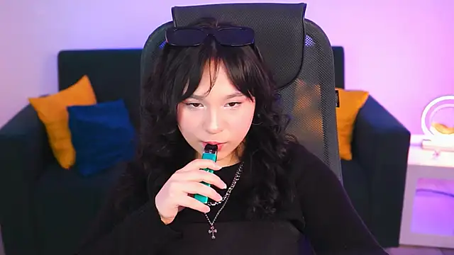 Snapshot of HanaWise chatting on February 25, 2025, 8:14 am HanaWise online show from February 25, 2025, 8:14 am