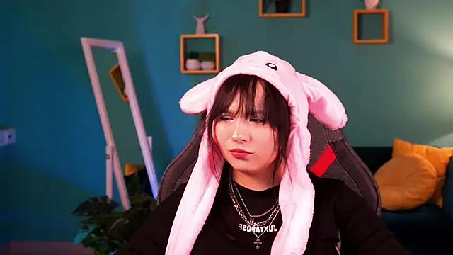 Snapshot of HanaWise chatting on March 5, 2025, 11:28 am HanaWise online show from March 5, 2025, 11:28 am