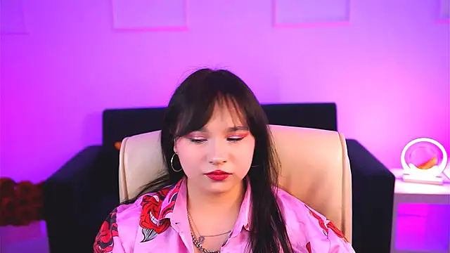 Snapshot of HanaWise chatting on March 7, 2025, 11:18 am HanaWise online show from March 7, 2025, 11:18 am