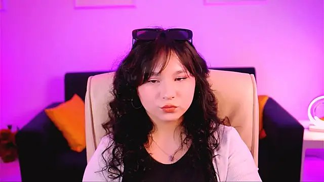 Snapshot of HanaWise chatting on March 10, 2025, 4:28 am HanaWise online show from March 10, 2025, 4:28 am