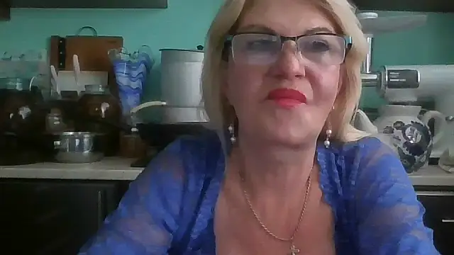 Snapshot of Heidi-Helga chatting on September 16, 2025, 6:14 am Heidi-Helga online show from September 16, 2025, 6:14 am