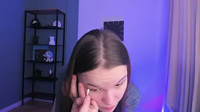 Amber Rogers online show from March 8, 2025, 2:30 pm