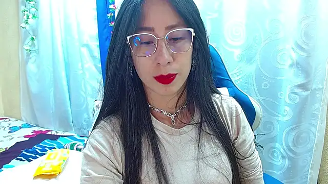 Gia leinn online show from November 22, 2025, 12:42 am