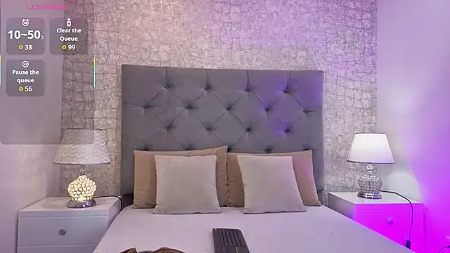 ChloeMoon9 online show from February 19, 2026, 10:22 am