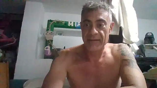 Snapshot of Shun4627 chatting on July 9, 2026, 11:31 pm Shun4627 online show from July 9, 2026, 11:31 pm