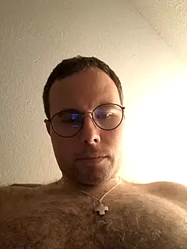 Simonudist online show from February 4, 2026, 10:26 pm