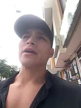 Snapshot of MaxxxSteil chatting on February 1, 2026, 4:05 pm MaxxxSteil online show from February 1, 2026, 4:05 pm