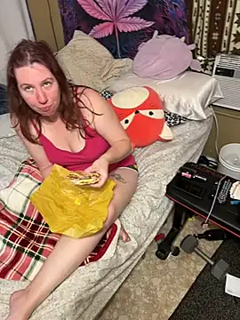 Snapshot of Seductivefoxy@xh chatting on March 6, 2025, 4:17 pm Seductivefoxyxh online show from March 6, 2025, 4:17 pm