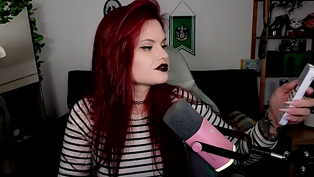 Della Ideal online show from November 13, 2025, 6:29 pm