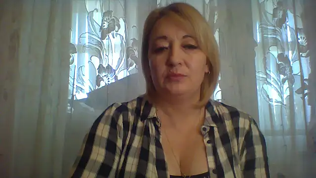 Snapshot of ArielXLoveresss chatting on February 26, 2025, 7:53 am ArielXLoveresss online show from February 26, 2025, 7:53 am