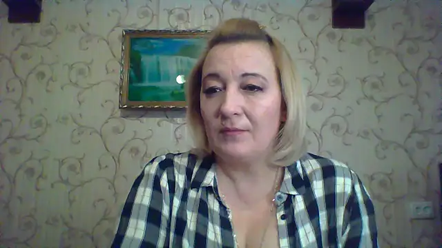 Snapshot of ArielXLoveresss chatting on March 7, 2025, 7:30 am ArielXLoveresss online show from March 7, 2025, 7:30 am