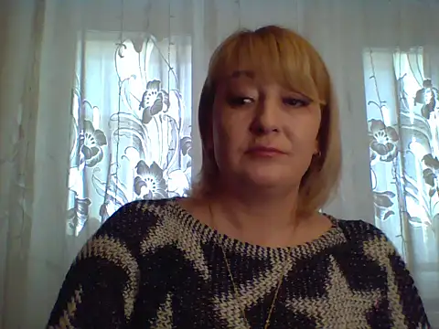 Snapshot of ArielXLoveresss chatting on March 8, 2025, 8:11 am ArielXLoveresss online show from March 8, 2025, 8:11 am