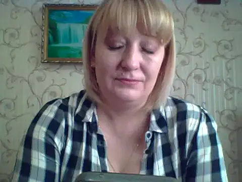 Snapshot of ArielXLoveresss chatting on March 21, 2025, 2:29 pm ArielXLoveresss online show from March 21, 2025, 2:29 pm