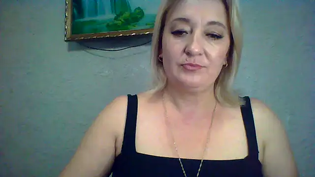 Snapshot of ArielXLoveresss chatting on September 24, 2025, 7:12 am ArielXLoveresss online show from September 24, 2025, 7:12 am