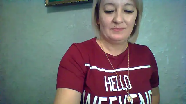 Snapshot of ArielXLoveresss chatting on October 18, 2025, 7:42 am ArielXLoveresss online show from October 18, 2025, 7:42 am