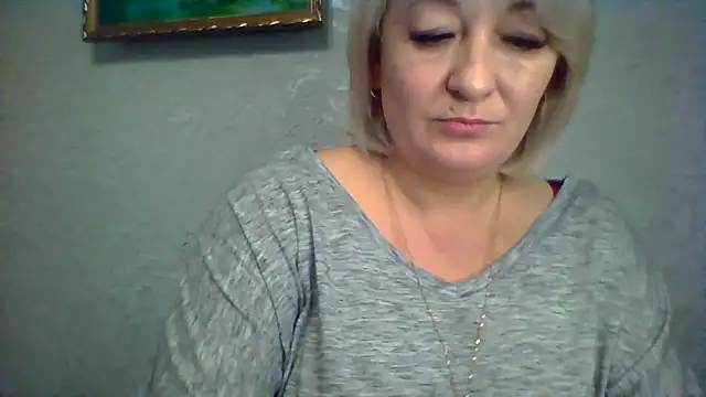 Snapshot of ArielXLoveresss chatting on October 28, 2025, 7:01 am ArielXLoveresss online show from October 28, 2025, 7:01 am