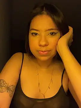 KiaraCut online show from March 27, 2026, 1:55 am