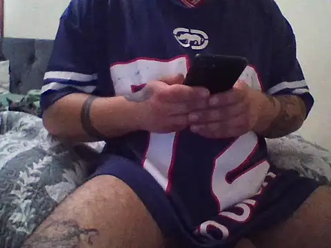Snapshot of Poison097 chatting on July 29, 2026, 2:15 pm Poison097 online show from July 29, 2026, 2:15 pm