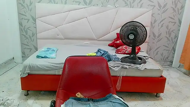 Snapshot of SexyPamela69 chatting on June 27, 2026, 7:52 pm SexyPamela69 online show from June 27, 2026, 7:52 pm