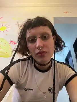 KititA12 online show from November 23, 2025, 1:22 pm