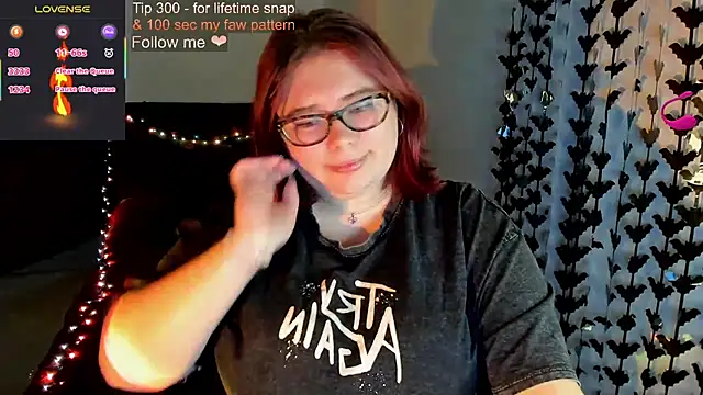 Snapshot of Lily_lu_one chatting on October 11, 2025, 10:30 pm Lily lu one online show from October 11, 2025, 10:30 pm