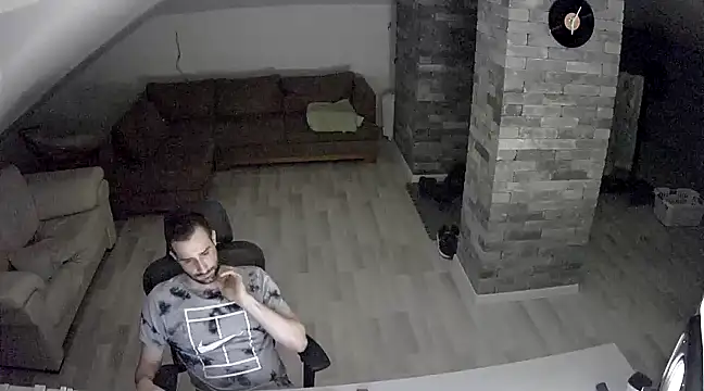 Snapshot of gryzoon chatting on March 18, 2025, 7:20 pm gryzoon online show from March 18, 2025, 7:20 pm