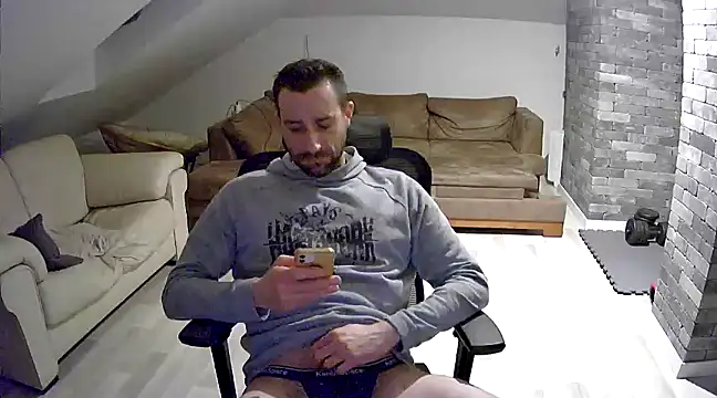 Snapshot of gryzoon chatting on March 22, 2025, 1:00 am gryzoon online show from March 22, 2025, 1:00 am