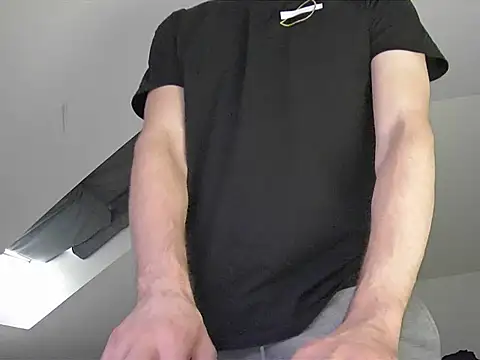 Snapshot of gryzoon chatting on September 13, 2025, 2:06 pm gryzoon online show from September 13, 2025, 2:06 pm