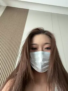 Xiaoxia-Baby online show from April 6, 2026, 4:21 am