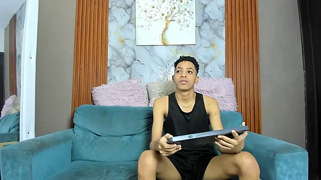 KING OFF BOYS online show from May 16, 2026, 1:10 pm