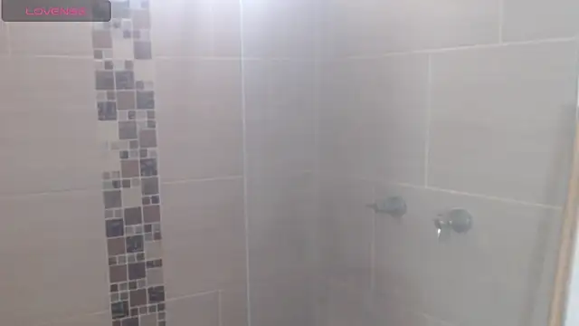 Anthonela Queen online show from November 29, 2025, 10:02 pm