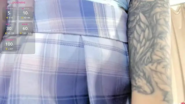 Zirael swan online show from February 20, 2026, 2:52 am